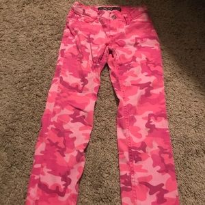 Skinny camo pink pants